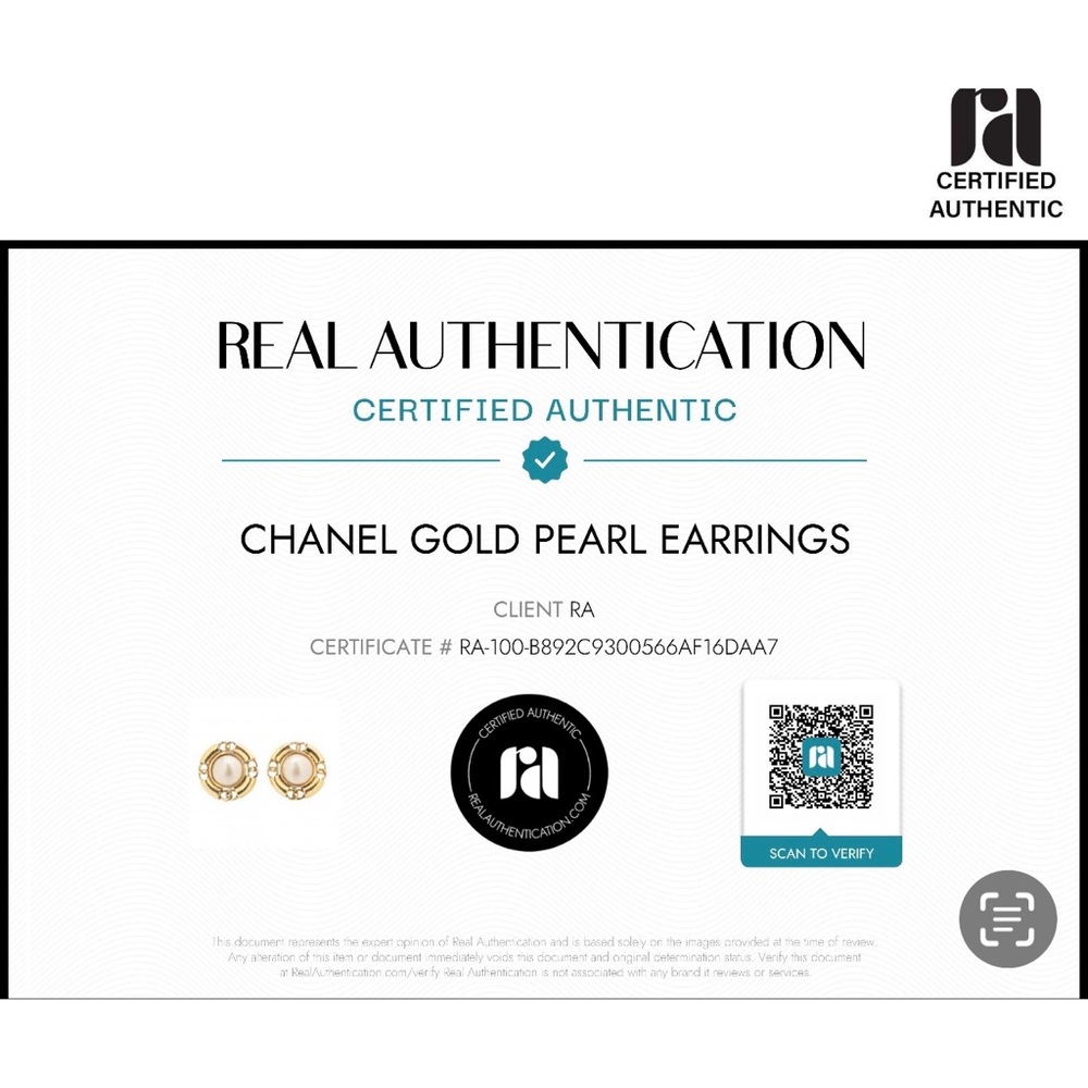 Chanel Paris Spring 1994 Pearl CC Logo clip-on Earrings - Picture 8 of 9